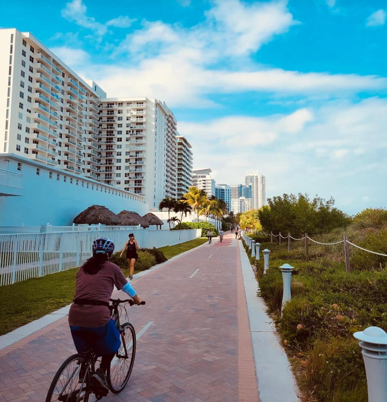 Miami Beach Apartment With Private Patio Free Parking Family Friendly No Pet Fee 외부 사진
