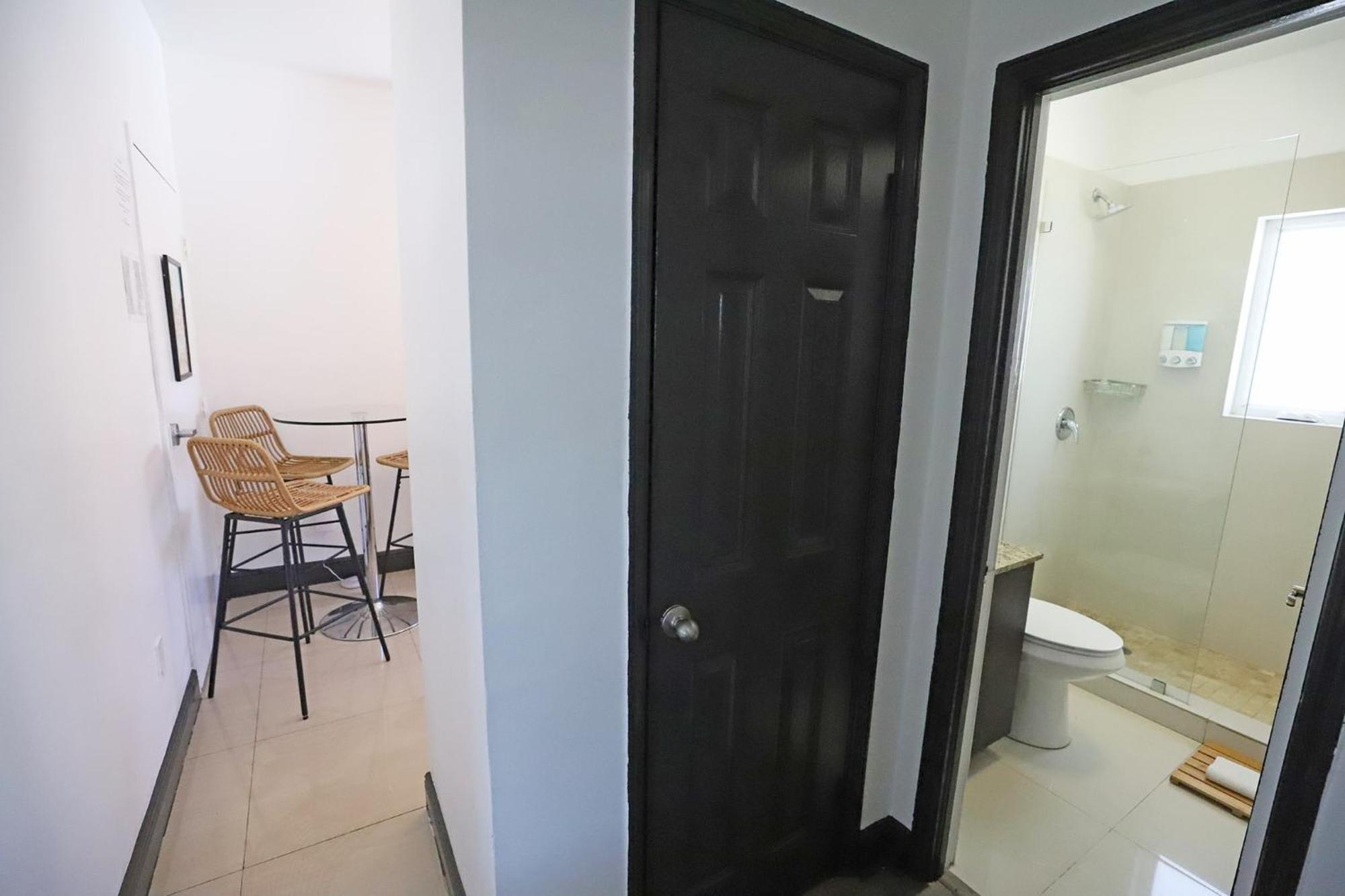 Miami Beach Apartment With Private Patio Free Parking Family Friendly No Pet Fee 외부 사진
